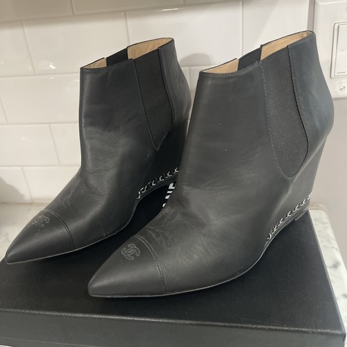 CHANEL Black Leather Short Black Ankle Boots Size 39.5 Bottines