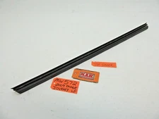 DOOR PANEL GLASS WINDOW TOP INNER RUBBER SEAL STRIP LEFT FRONT for JOURNEY 09-16
