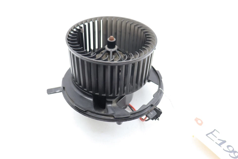 06-13 MOTOR CALEFACTOR SOPLADOR AUDI A3 8P E1996 Foto 4 de 4