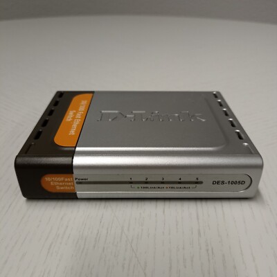 D-Link DES 1005D 10/100 Switch Fast Ethernet Netzwerk LAN