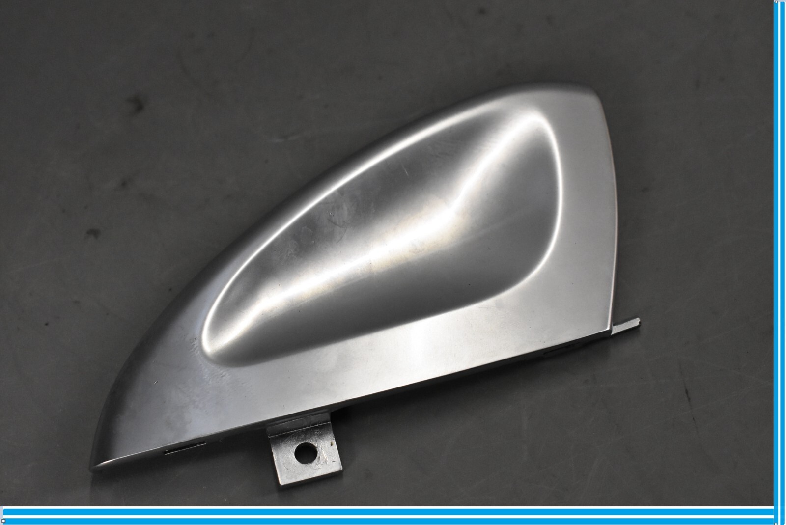 Bentley Continental 2005-2008 Front Right Seat belt cover