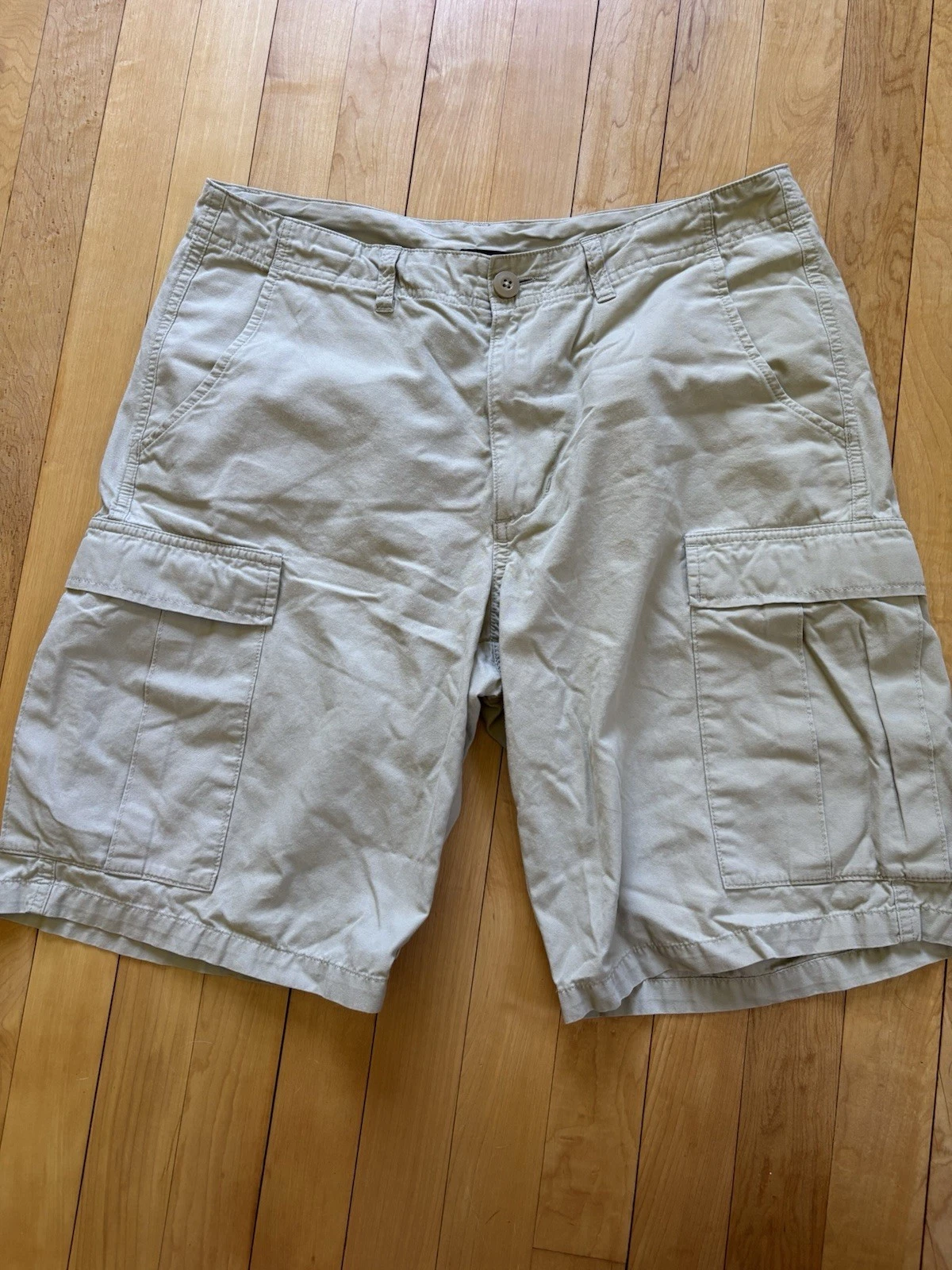 Patagonia Cargo Shorts Men's 32 Khaki Beige 100% Organic Cotton Hiking Shorts
