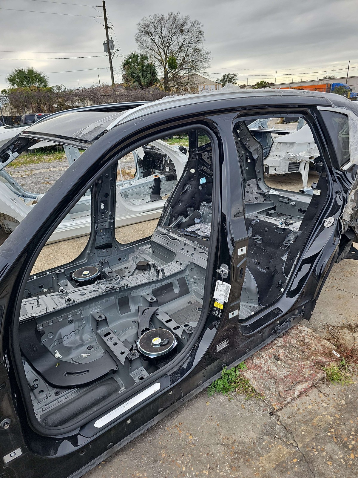 2018-2021 BMW X3 Center B-pillar left JET BLACK 668 OEM 41007494061