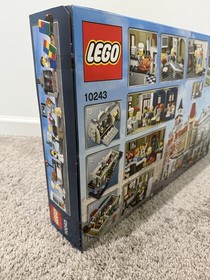 Brand New In Factory Sealed Box LEGO Creator Expert: Parisian Restaurant (10243)
