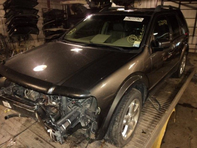 Черное зеркало заднего вида 2005 Ford Freestyle с автоматическим затемнением - Изображение 3 из 4