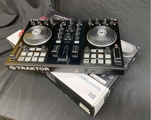 Native Instruments Kontrol S2 DJ Controller Professional Features New