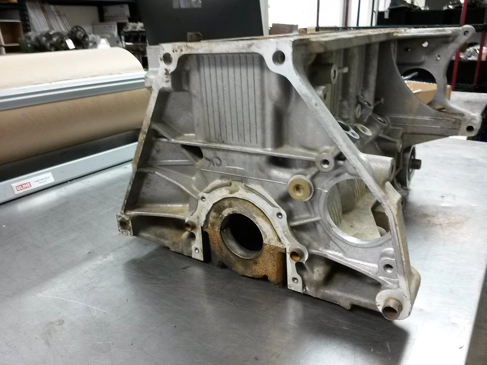 Engine Cylinder Block For 98-02 Saturn SL1  1.9 - Image 4 of 4