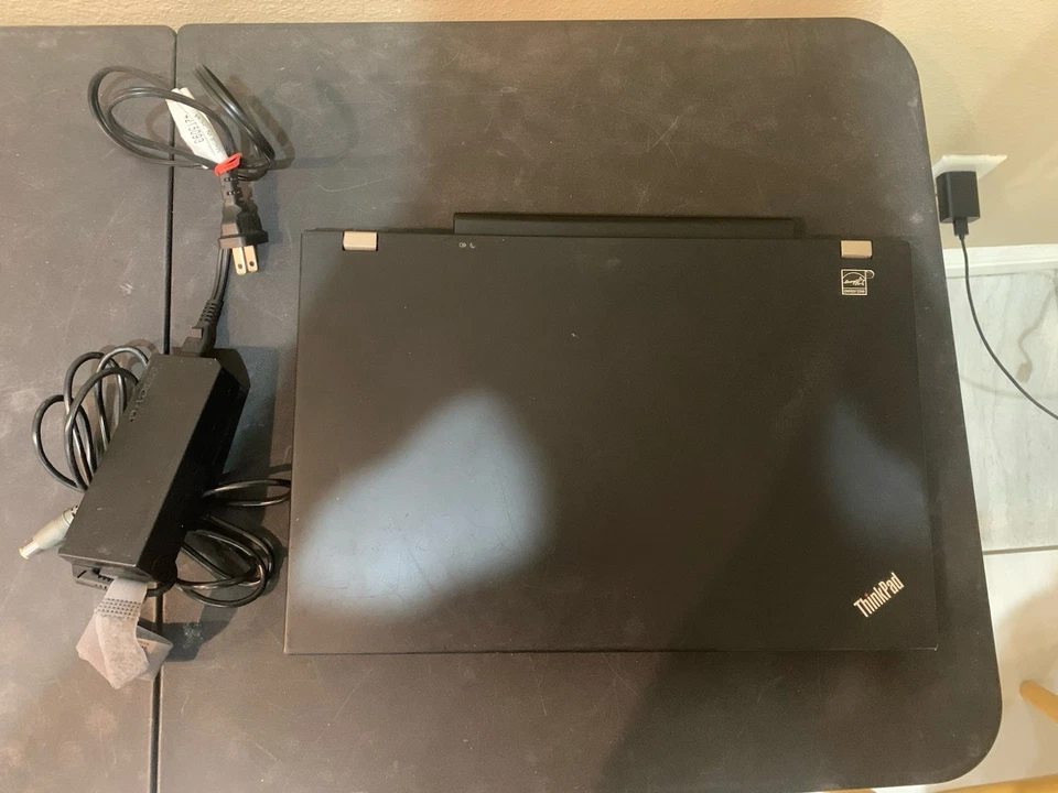 Lenovo ThinkPad W510 15,6 pulgadas (160 GB, Intel Core i7 1ª generación, 1,73 GHz, 4 GB)... Foto 3 de 4