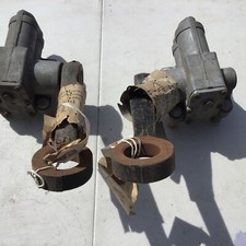 Austin Morris Marina Nos Armstrong Front Lever Shocks Pair 1071-75