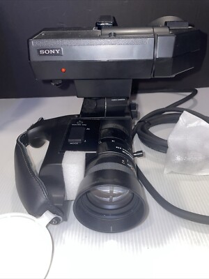 Sony Trinicon HVC-2200 Professional Color Video Camera w/Case