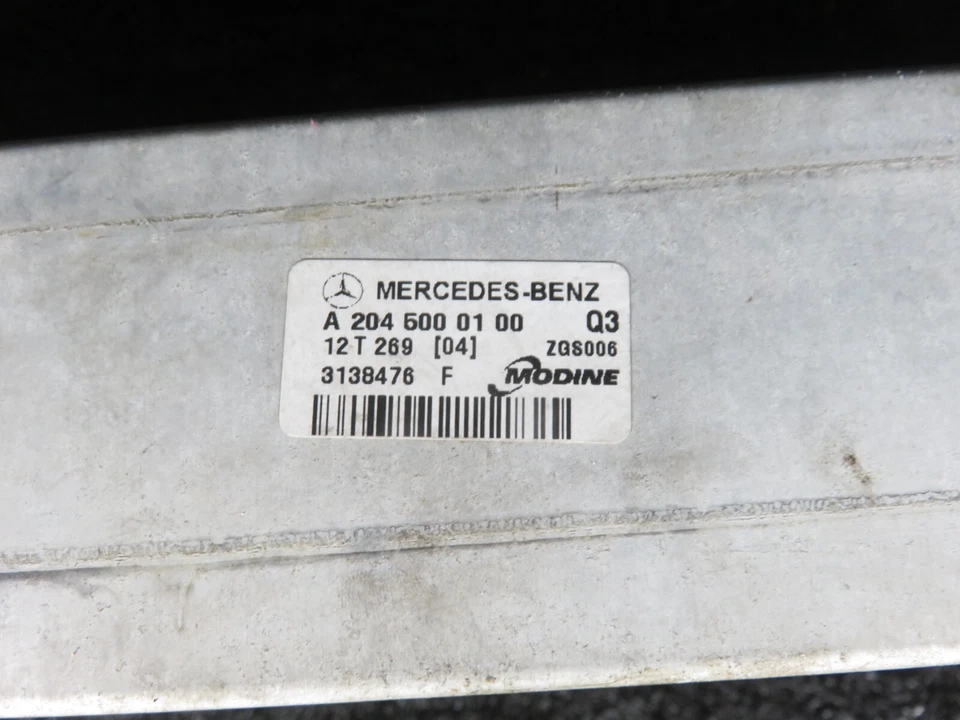 Mercedes C250 SLK250   Charge Air Cooler Intercooler 12 15 A2045000100 30K W204 Foto 3 de 4