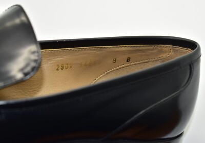 B4 Auth SALVATORE FERRAGAMO Reed Black Leather Gold Trim  display picture 1
