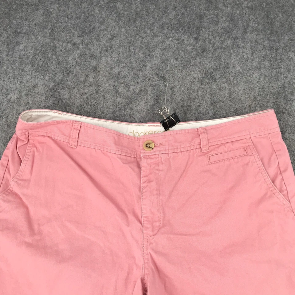 Dockers Shorts Womens Size 16 Weathered Distressed Faded Pink Chino Mid Rise - Image 3 of 4