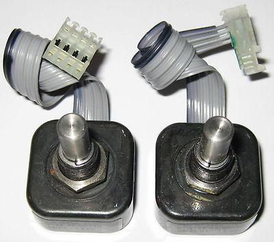 2 X Oak / Grigsby Rotary Encoder - 128 Pulses / Rev - TTL Compatible Gray Code