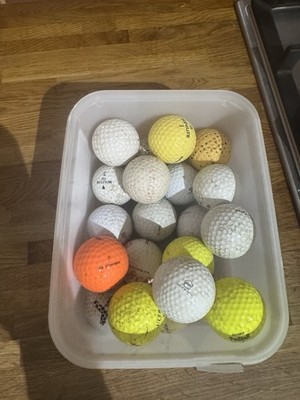 Golfbälle Übungsbälle zufällige Auswahl 21 im Karton verschiedene Größen und Farben