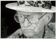 1989 Press Photo Alex Nelson at the Aventura Mall in Miami - lra37828