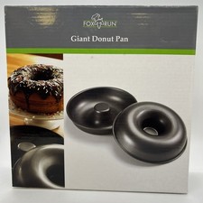 Fox Run Giant Donut Cake Pan Baking Set 44934 8" Wide NEW