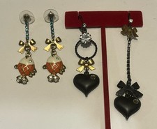 2 Betsey Johnson Pierced Earrings Dangle Goldfish Bow Gold-Tone Black Heart