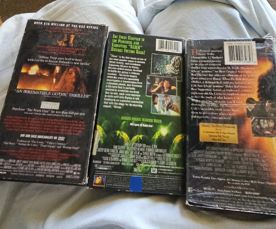 3 VHS Tapes Aliens  20th Anniversary The 6th Sense And The Ninth Gate - Image 2 of 3