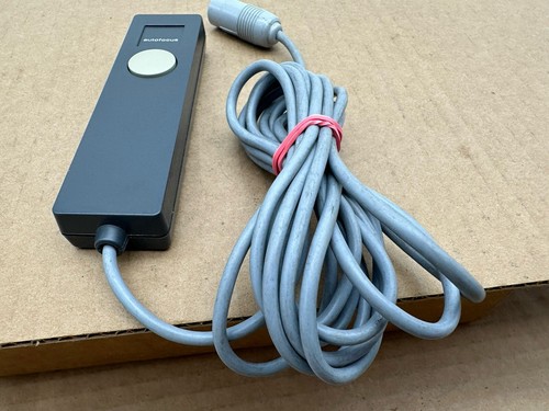 Genuine Rollei P37E Carousel Slide Projector Repacement Remote and Power Cord - Picture 2 of 7