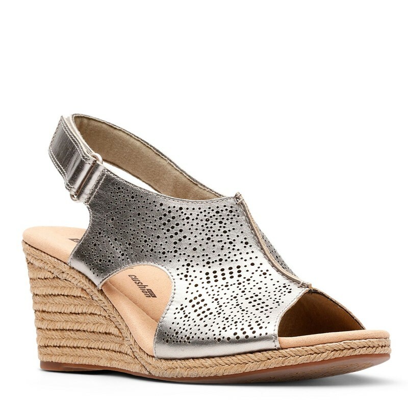 clarks boots kids price