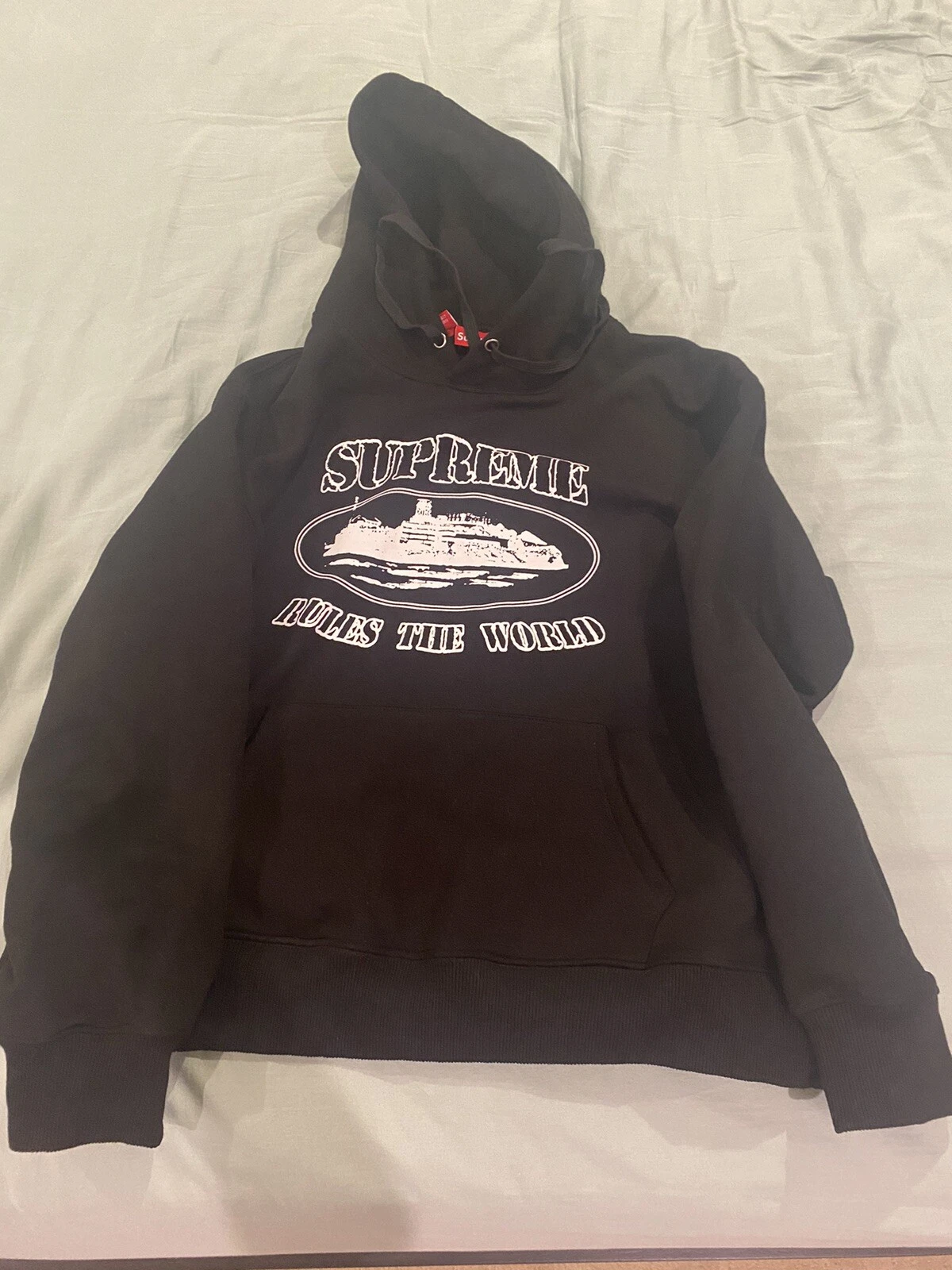 Sweat à capuche Supreme x Corteiz Rules the World (moyen) légèrement utilisé