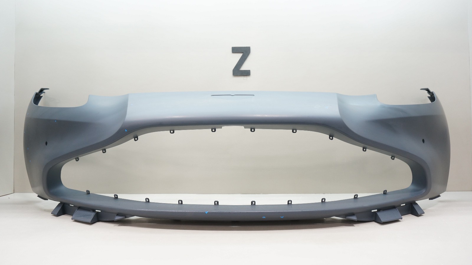 2019-2023 ASTON MARTIN VANTAGE FRONT BUMPER COVER MY63-17D957 OEM