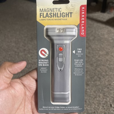 Kikkerland Magnetic Back Flashlight LED Light Fridge, Locker, Etc BRIGHT NEW