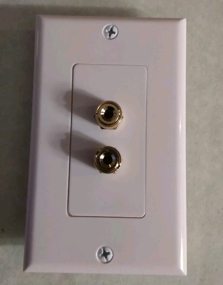 PLACA FRONTAL ESTILO DECORA 2 POSTES DE ENCUADERNACIÓN DORADOS DE ALIMENTACIÓN (HEMBRA) VANCO- 28146WX Foto 2 de 4