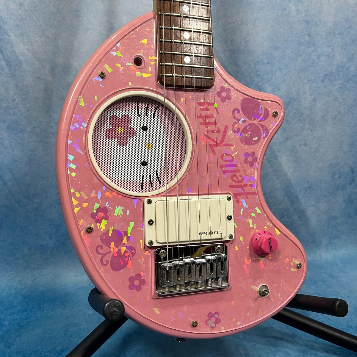 Fernandes ZO Pink Hello Kitty mini travel guitar 2000s | eBay