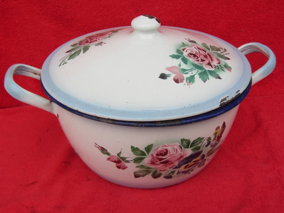 Ancien faitout tôle émaillée décor roses - Photo 2/4