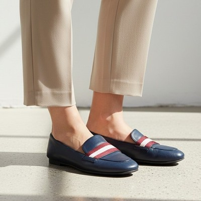 Bally Mady-O Navy Leder Loafer Damen EU 38 US 7.5 Hergestellt in Italien