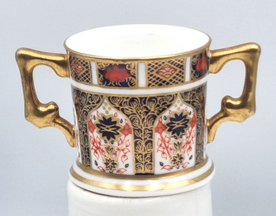 Royal Crown Derby Vintage Old Imari 1128 Miniatur Loving Cup 1. Qual DD 1990