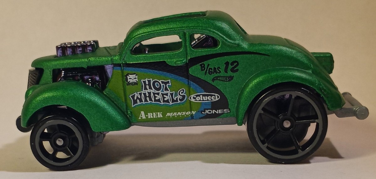 Willys Gassers ミニカーセット 激レア 2022 Hot Wheels RLC HOLIDAY CAR 41 WILLYS GASSER NEW IN BOX