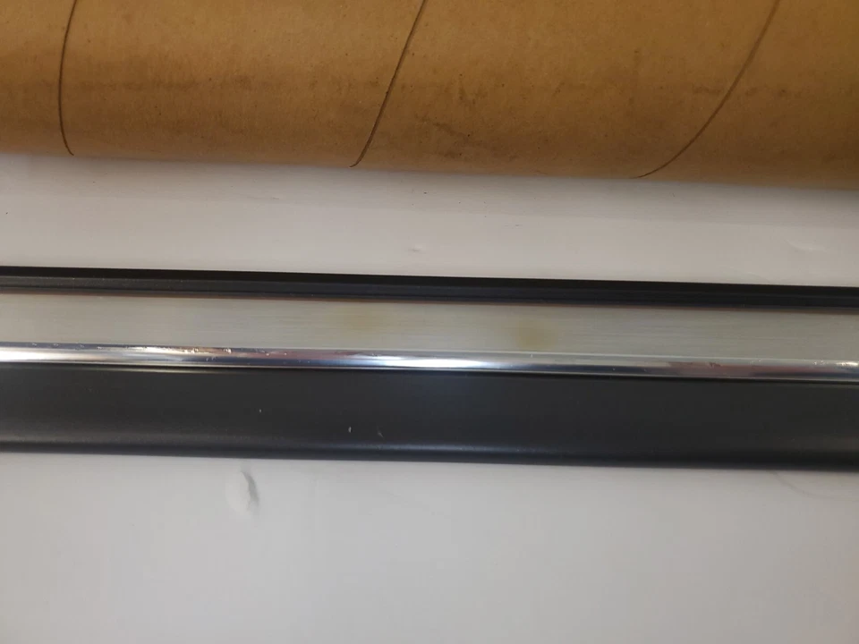 1987-88 Chevrolet Beretta Corsica 2 portas moldura de acabamento destro direita (BIN72) - Imagem 3 de 4