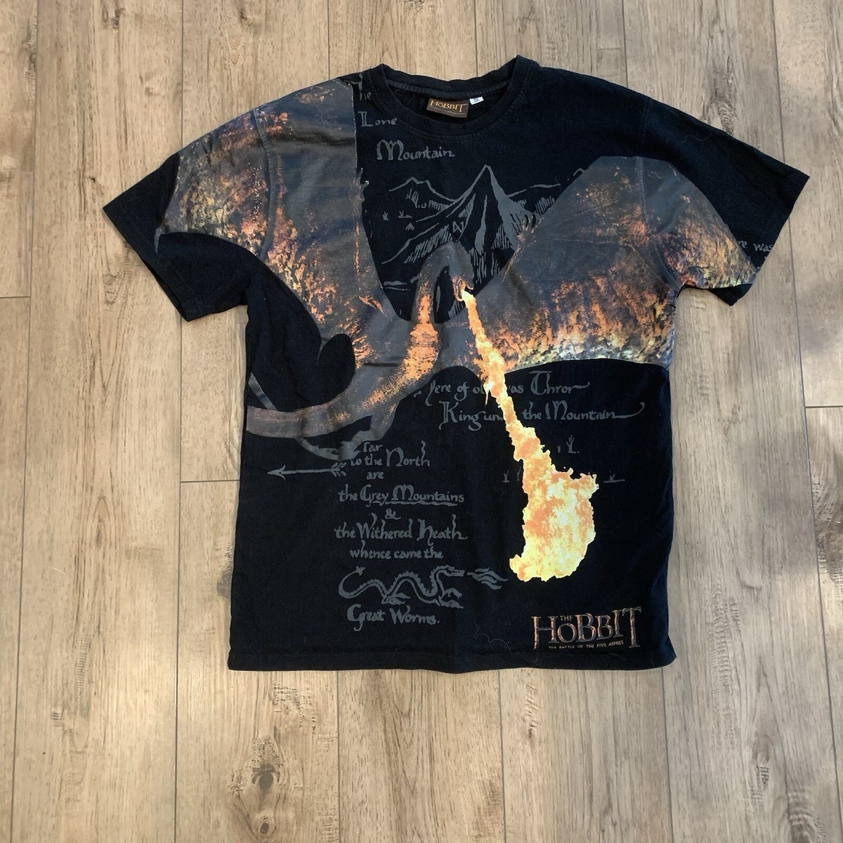 【入手困難】THE HOBBIT movie Tシャツ Smaug BC85 Vintage The Hobbit Shirt Size Medium Smaug The Lonely