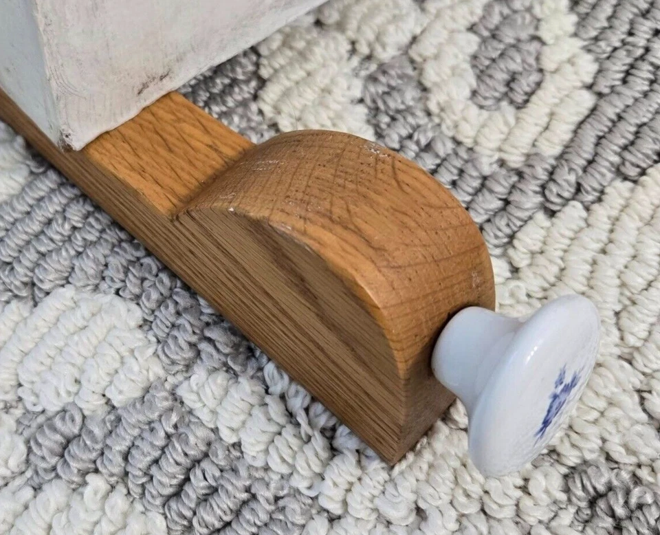 Tope de puerta de madera / porcelana blanco / azul perilla floral Foto 2 de 4