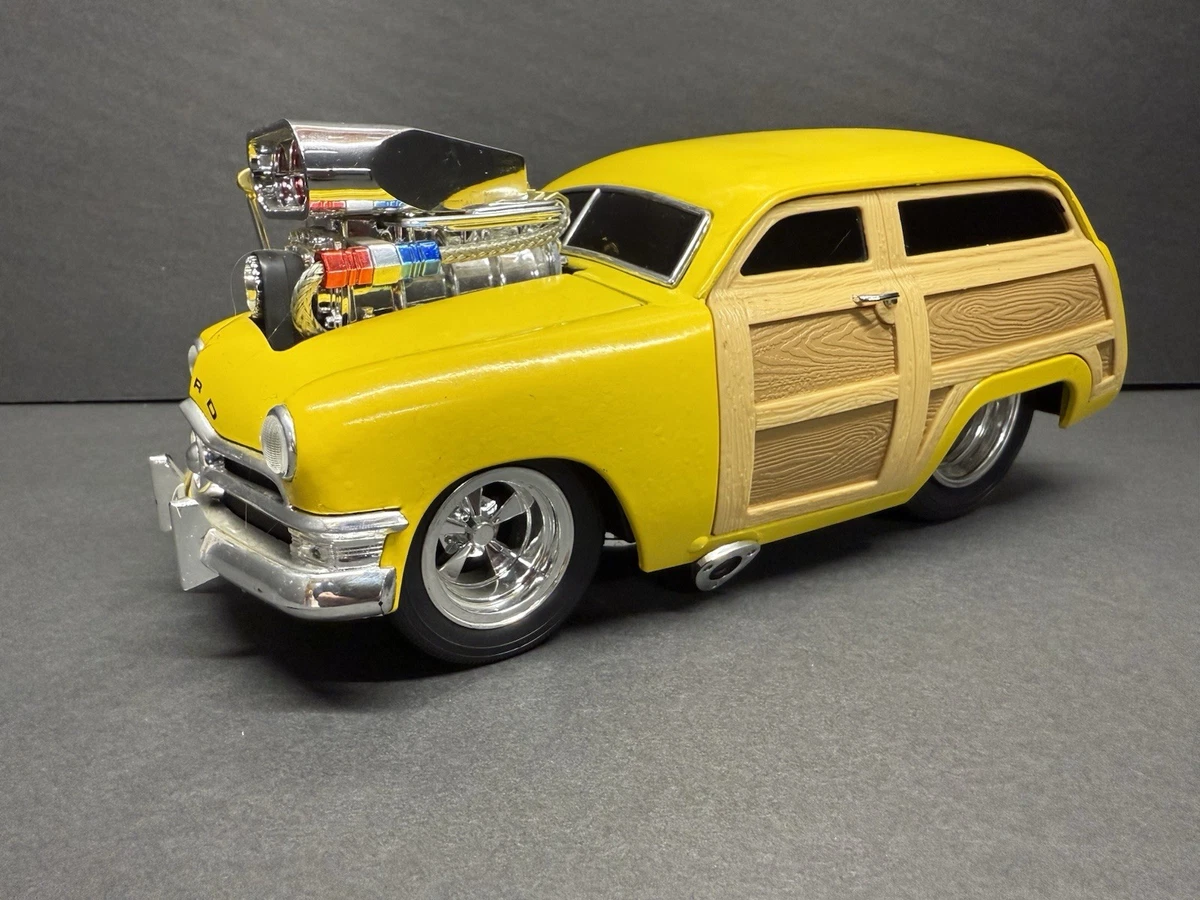 Ford 1:18 Scale 1950 Vehicle Year Contemporary Manufacture Diecast