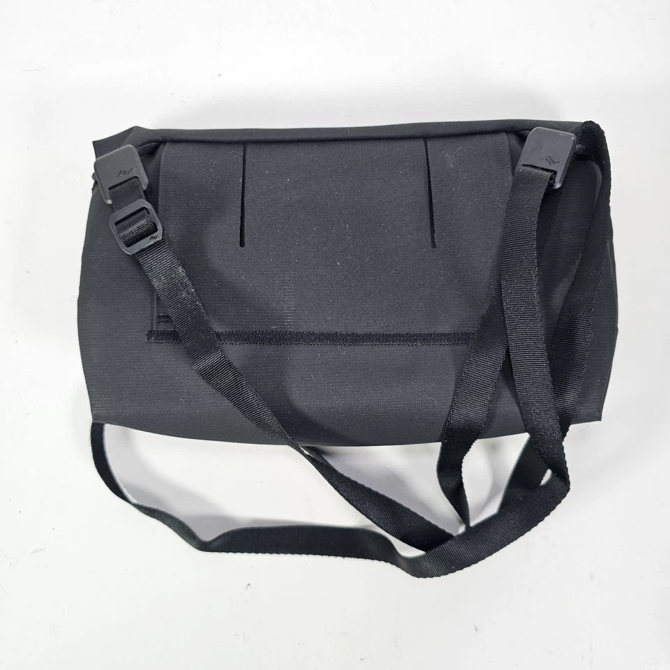 Peak Design Field Pouch Camera Bag Organizer Black Adjustable Strap - Image 2 of 4