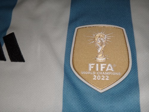 NWT Men's Adidas Argentina 2022 World Cup 3-Star Winners Home Jersey Medium - Picture 4 of 6