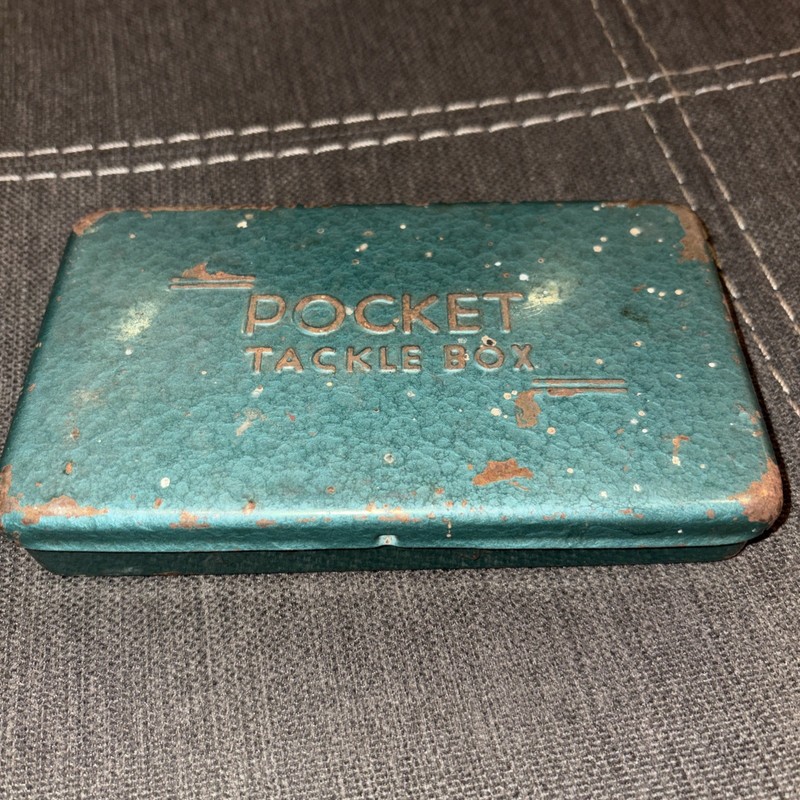 Pocket Tacklebox With Handy Scale And Lures Included