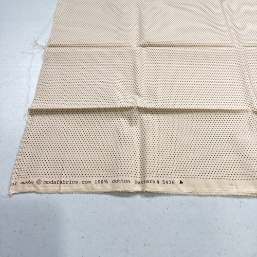 moda quilting fabric cotton beige dots 5436 19x42 - Picture 3 of 11