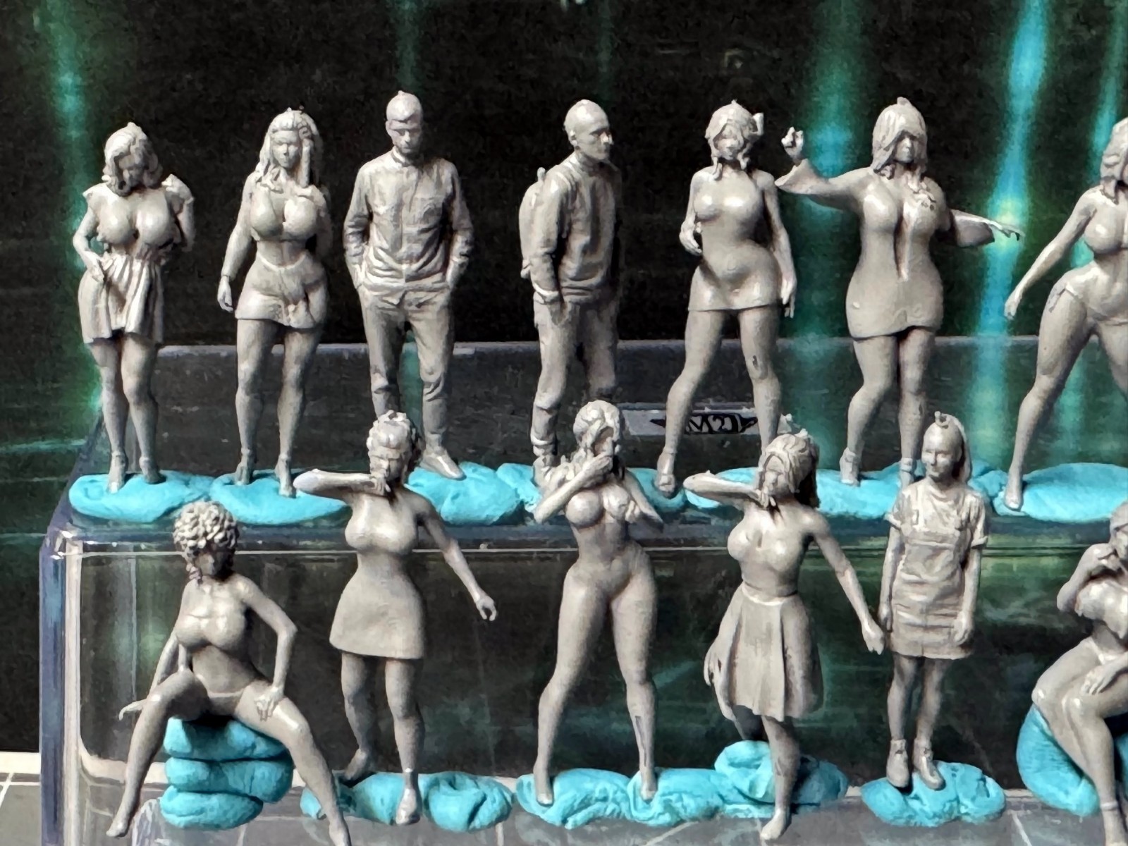 1:64 Figures  - For Dioramas Miniature Figures 164 Fig Lot 719 Doublegdiecast