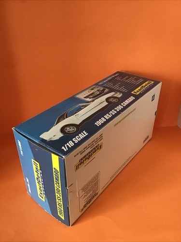 1/18 Scale EXACT DETAIL 1968 CAMARO RS SS 396 Black Vinyl Top - Picture 10 of 11