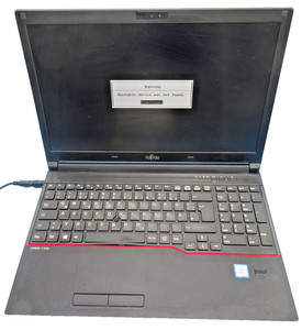 FUJITSU LIFEBOOK E557***Notebook**OHNE RAM & HDD***Für Ersatzteil DEFEKT***#N859