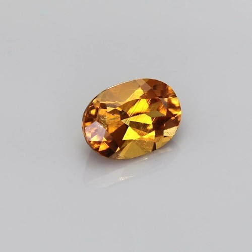 1.13 carats - Fire Orange Natural Clinohumite 25043752 - Picture 6 of 7