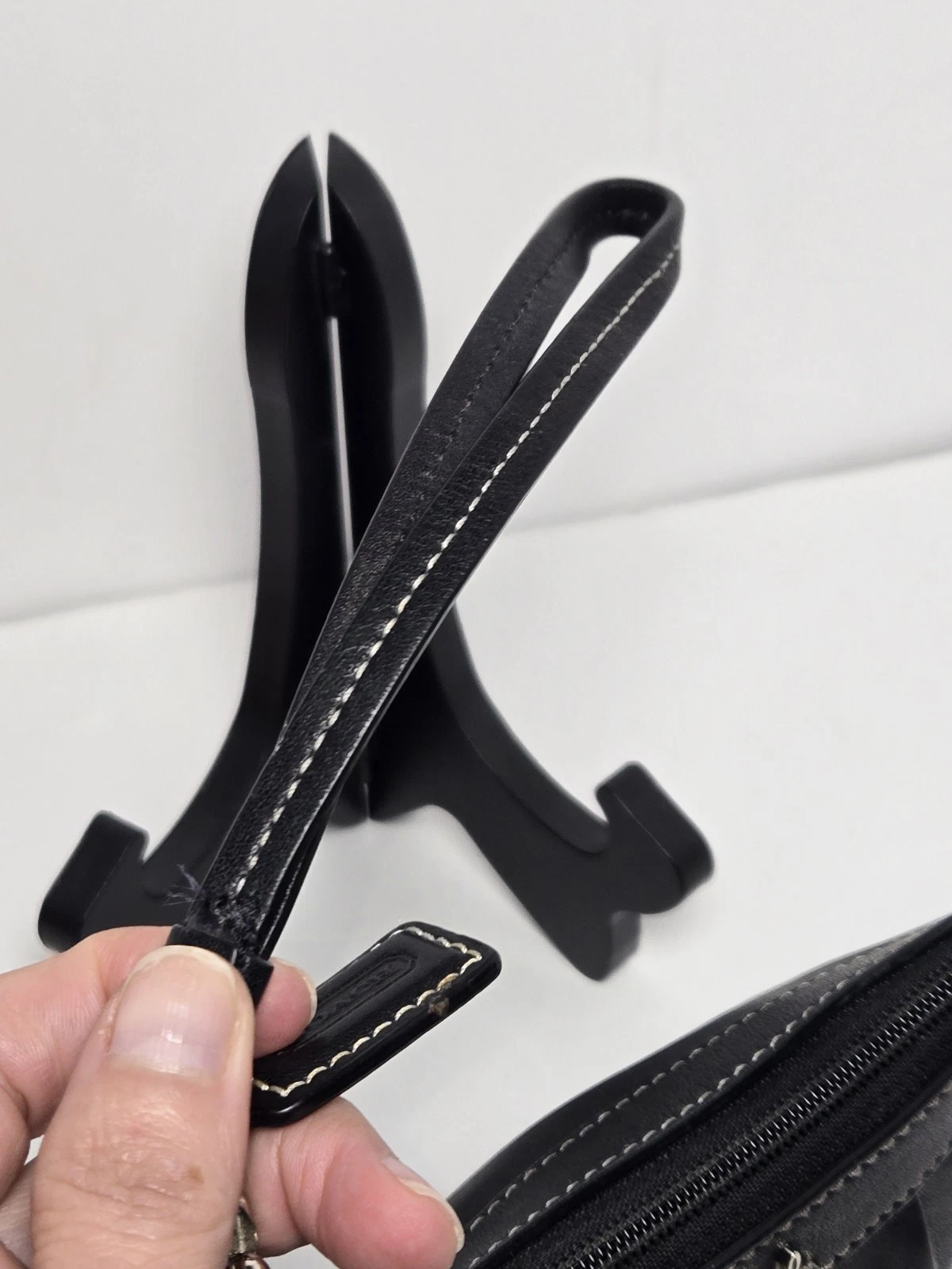 Autentico bracciale Coach plissettato nero con ferramenta argento