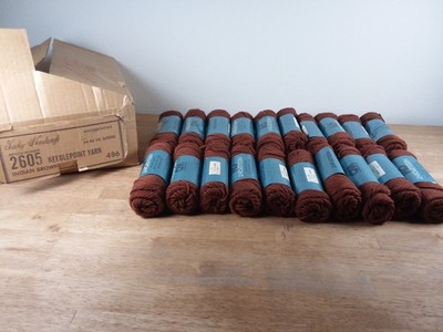 New Columbia Minerva Yarn Lot of 20 40YD SKEINS 100% Wool Vintage Brown