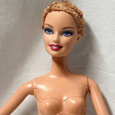 Mattel Barbie Fashionista Swappin  Styles Doll TLC haircut For Custom Project 