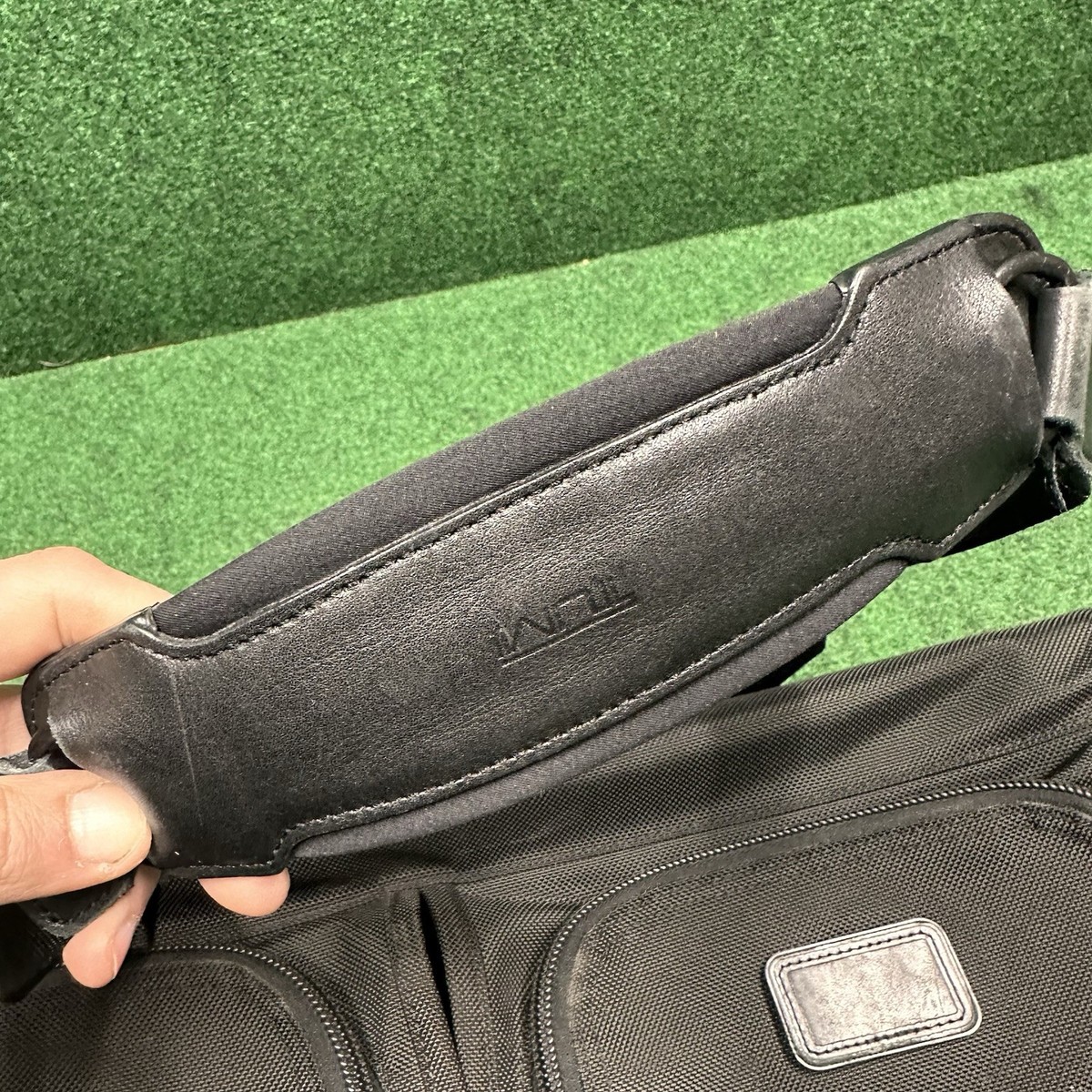 店舗 東京 TUMI 大型ガーメントバッグ ブラック 22134DH美品 【公式通販】